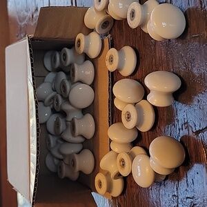 White Ceramic Cabinet & Drawer Knobs